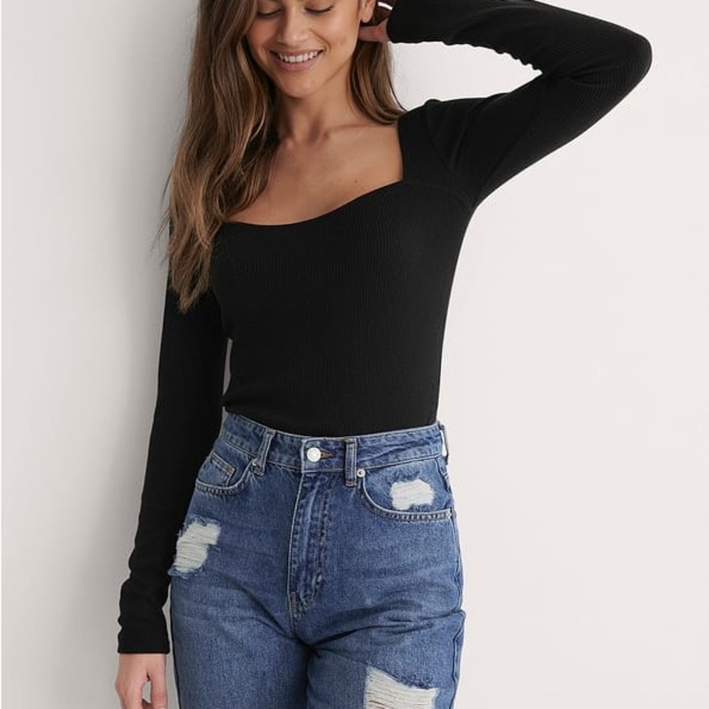 Black Ribbed Women's Top - Picture 3 of 5